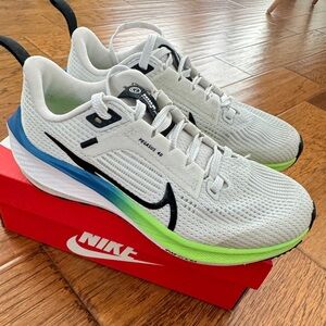 Nike Pegasus 40 Running shoes KIDS size 1.5
